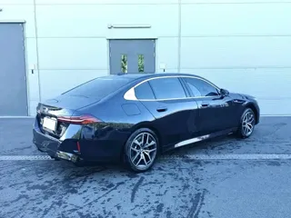 BMW i5 2026 купить из Китая, цена 6 143 000 ₽ — Suifenhe Auto