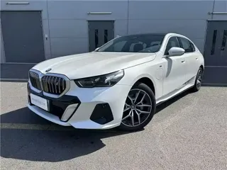 BMW i5 2026 купить из Китая, цена 6 143 000 ₽ — Suifenhe Auto