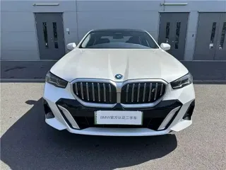 BMW i5 2026 купить из Китая, цена 6 143 000 ₽ — Suifenhe Auto