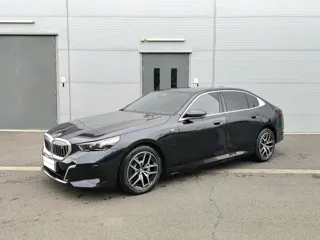 BMW i5 2026 купить из Китая, цена 6 216 000 ₽ — Suifenhe Auto