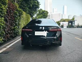 BMW i5 2025 купить из Китая, цена 5 903 000 ₽ — Suifenhe Auto