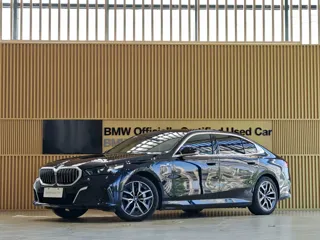 BMW i5 2026 купить из Китая, цена 5 944 000 ₽ — Suifenhe Auto
