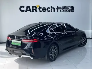 BMW i5 2025 купить из Китая, цена 5 848 000 ₽ — Suifenhe Auto