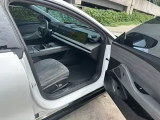 Geely E8 2025 купить из Китая, цена 6 105 000 ₽ — Suifenhe Auto