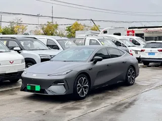 Geely E8 2025 купить из Китая, цена 4 335 000 ₽ — Suifenhe Auto