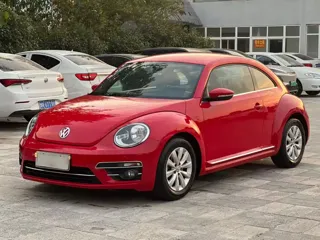 Volkswagen Beetle 2019 купить из Китая, цена 1 586 000 ₽ — Suifenhe Auto