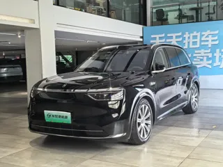 AITO M8 2026 купить из Китая, цена 9 000 000 ₽ — Suifenhe Auto