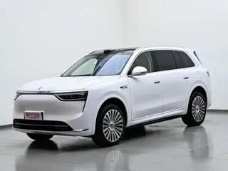 AITO M8 2025 купить из Китая, цена 9 300 000 ₽ — Suifenhe Auto