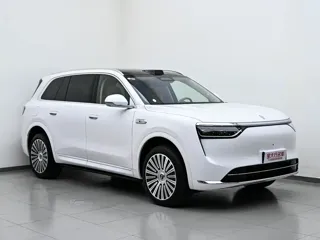 AITO M8 2025 купить из Китая, цена 9 300 000 ₽ — Suifenhe Auto