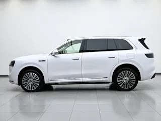 AITO M8 2025 купить из Китая, цена 9 300 000 ₽ — Suifenhe Auto