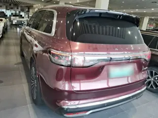 AITO M8 2025 купить из Китая, цена 8 826 000 ₽ — Suifenhe Auto