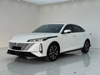 Changan Eado 2025 купить из Китая, цена 2 500 000 ₽ — Suifenhe Auto
