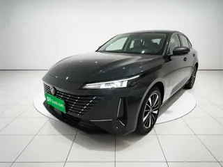 Changan PHEV 2025 купить из Китая, цена 2 647 000 ₽ — Suifenhe Auto