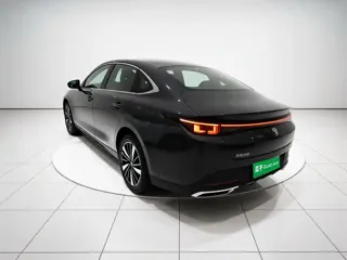 Changan PHEV 2025 купить из Китая, цена 2 647 000 ₽ — Suifenhe Auto