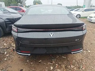 Changan PHEV 2026 купить из Китая, цена 2 800 000 ₽ — Suifenhe Auto