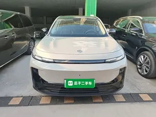 Leapmotor B10 2025 купить из Китая, цена 2 962 000 ₽ — Suifenhe Auto
