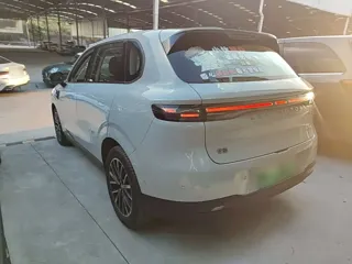 Leapmotor B10 2025 купить из Китая, цена 2 962 000 ₽ — Suifenhe Auto
