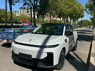Leapmotor B10 2026 купить из Китая, цена 3 050 000 ₽ — Suifenhe Auto