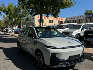 Leapmotor B10 2026 купить из Китая, цена 3 050 000 ₽ — Suifenhe Auto