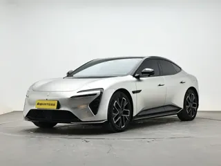 Avatr 06 2025 купить из Китая, цена 4 670 000 ₽ — Suifenhe Auto