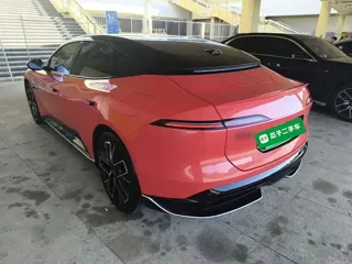 Avatr 06 2025 купить из Китая, цена 4 535 000 ₽ — Suifenhe Auto