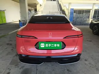 Avatr 06 2025 купить из Китая, цена 4 535 000 ₽ — Suifenhe Auto