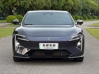 Avatr 06 2025 купить из Китая, цена 4 541 000 ₽ — Suifenhe Auto