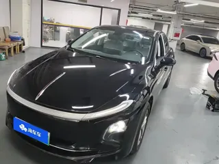 Hongqi E-QM5 2026 купить из Китая, цена 2 415 000 ₽ — Suifenhe Auto