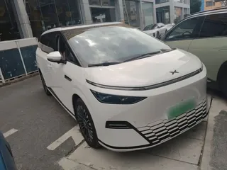 Xpeng X9 2025 купить из Китая, цена 8 430 000 ₽ — Suifenhe Auto