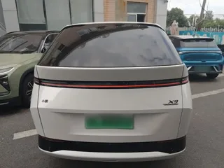 Xpeng X9 2025 купить из Китая, цена 8 430 000 ₽ — Suifenhe Auto