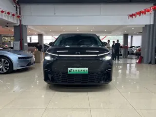 Xpeng X9 2025 купить из Китая, цена 6 750 000 ₽ — Suifenhe Auto