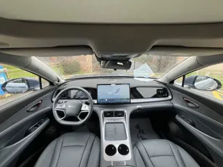 BYD Sealion 07 DM-i 2026 купить из Китая, цена 4 013 000 ₽ — Suifenhe Auto