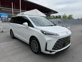 Buick GL8 2026 купить из Китая, цена 5 808 000 ₽ — Suifenhe Auto