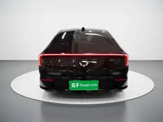 Wuling Starlight 2025 купить из Китая, цена 2 946 000 ₽ — Suifenhe Auto