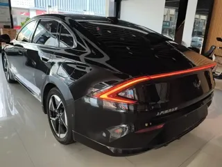 Wuling Starlight 2025 купить из Китая, цена 3 000 000 ₽ — Suifenhe Auto