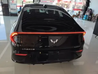 Wuling Starlight 2025 купить из Китая, цена 3 000 000 ₽ — Suifenhe Auto