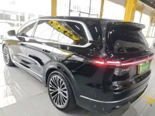 Deepal S09 2025 купить из Китая, цена 6 724 000 ₽ — Suifenhe Auto