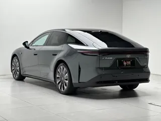 Toyota bZ7 2026 купить из Китая, цена 5 107 000 ₽ — Suifenhe Auto