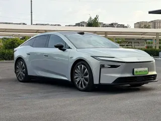 Toyota bZ7 2026 купить из Китая, цена 5 035 000 ₽ — Suifenhe Auto