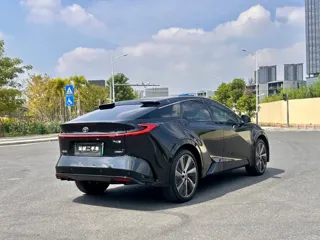 Toyota bZ5 2025 купить из Китая, цена 3 712 000 ₽ — Suifenhe Auto