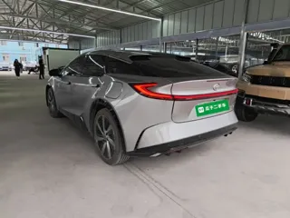 Toyota bZ5 2025 купить из Китая, цена 3 680 000 ₽ — Suifenhe Auto