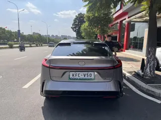 Toyota bZ5 2026 купить из Китая, цена 3 859 000 ₽ — Suifenhe Auto