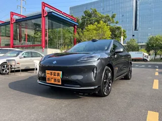 GAC HT 2025 купить из Китая, цена 4 960 000 ₽ — Suifenhe Auto