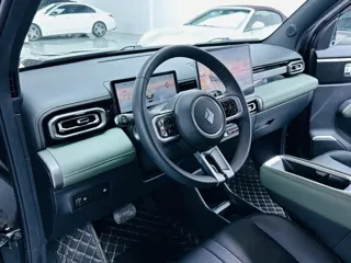 Baojun Yep Plus 2025 купить из Китая, цена 1 867 000 ₽ — Suifenhe Auto