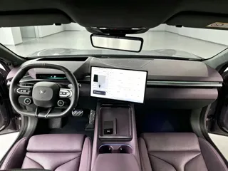 Xpeng P7 2025 купить из Китая, цена 7 003 000 ₽ — Suifenhe Auto