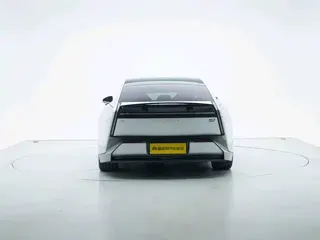 Xpeng P7 2025 купить из Китая, цена 7 431 000 ₽ — Suifenhe Auto