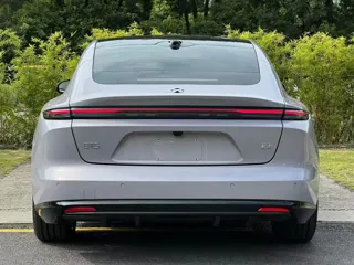 Nio ET5 2026 купить из Китая, цена 6 207 000 ₽ — Suifenhe Auto