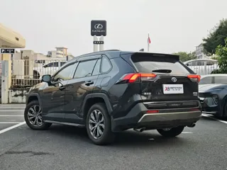 Toyota RAV4 2024 купить из Китая, цена 5 655 000 ₽ — Suifenhe Auto
