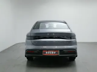 BYD Seal 05 DM-i 2026 купить из Китая, цена 2 790 000 ₽ — Suifenhe Auto