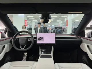 Tesla Model Y 2026 купить из Китая, цена 6 184 000 ₽ — Suifenhe Auto